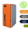 Kocioł na pellet Hydro z wbudowanym podajnikiem i koszem.